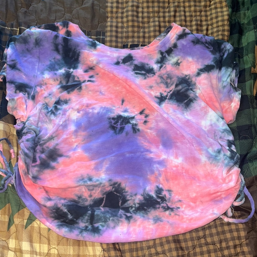 PINK T-shirt